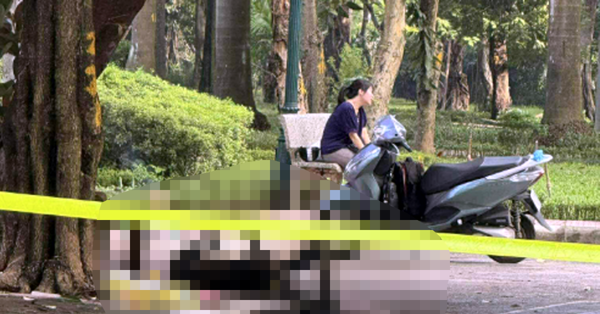 Người đàn ông nghi tự thiêu tử vong trong công viên giữa Hà Nội