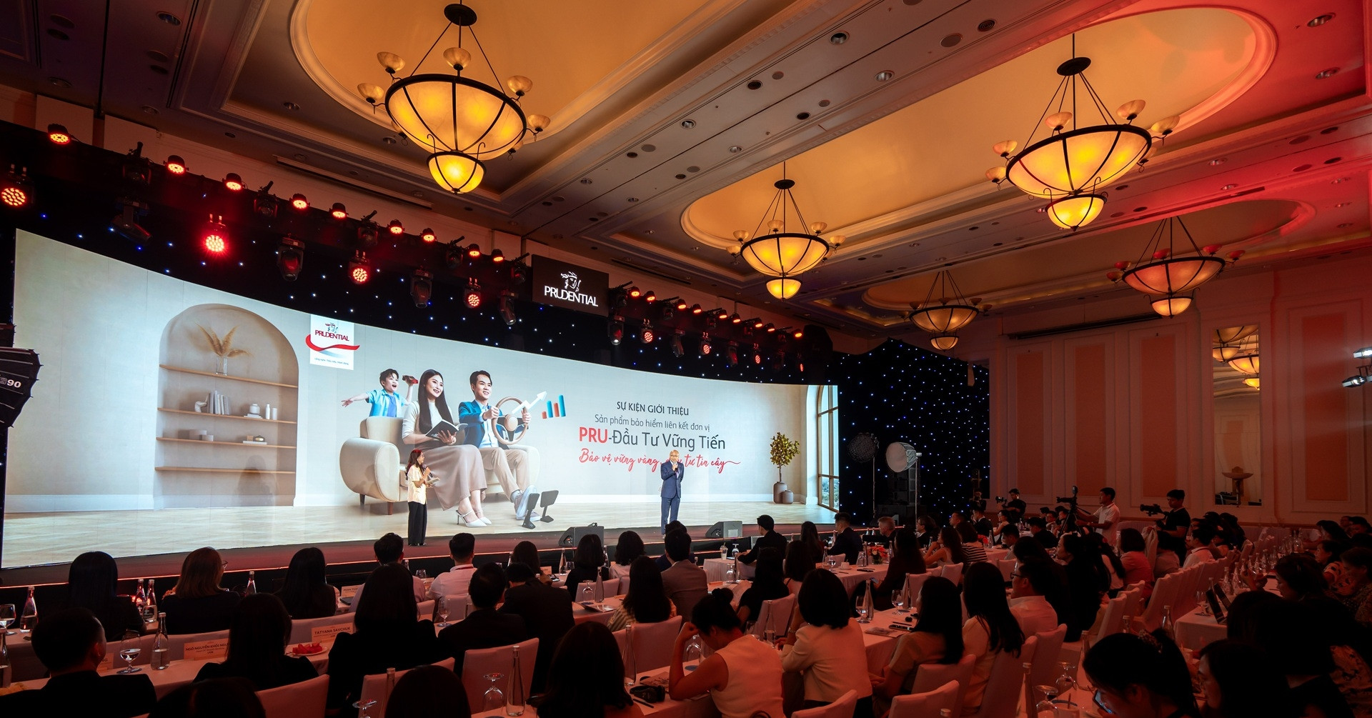 Prudential Việt Nam ra mắt bảo hiểm liên kết đơn vị Pru-Đầu tư vững tiến