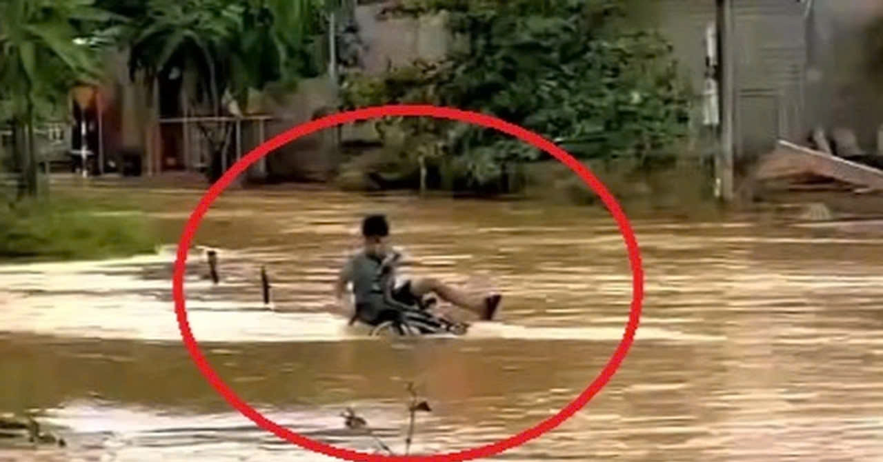 Thót tim cứu bé trai bị nước lũ cuốn trôi ở Hà Tĩnh