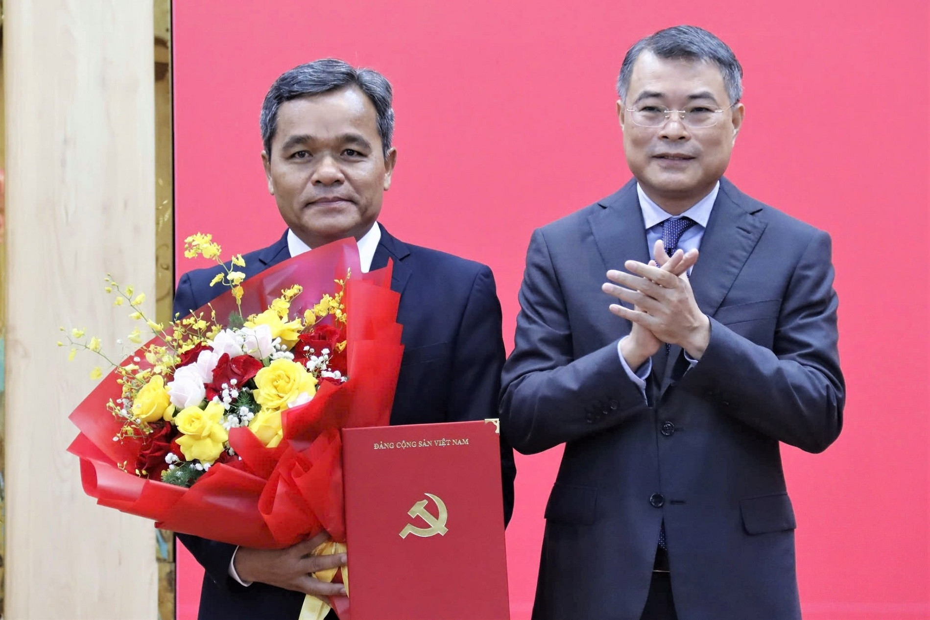 Thứ trưởng thường trực Bộ Dân tộc và Tôn giáo Hồ Văn Niên làm Bí thư Quảng Ngãi