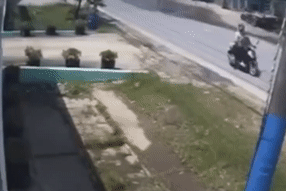 Vội mang tiền đóng viện phí cho mẹ, người phụ nữ lao xe vào cột điện tử vong