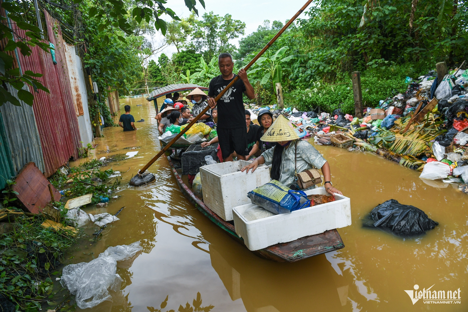 W-ngap lut   Ha Noi 3.jpg