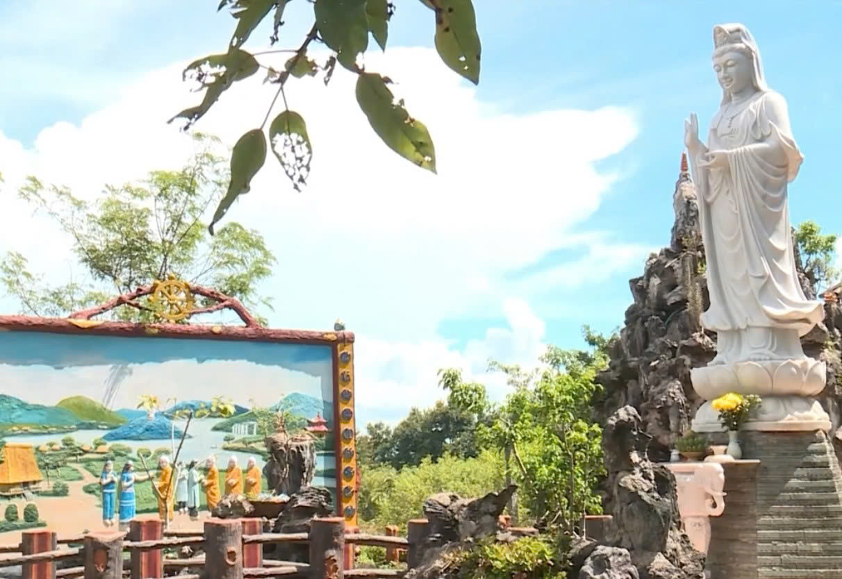 z7047684369016_7bab57c0014157fe86af4c41a335925e (1).jpg