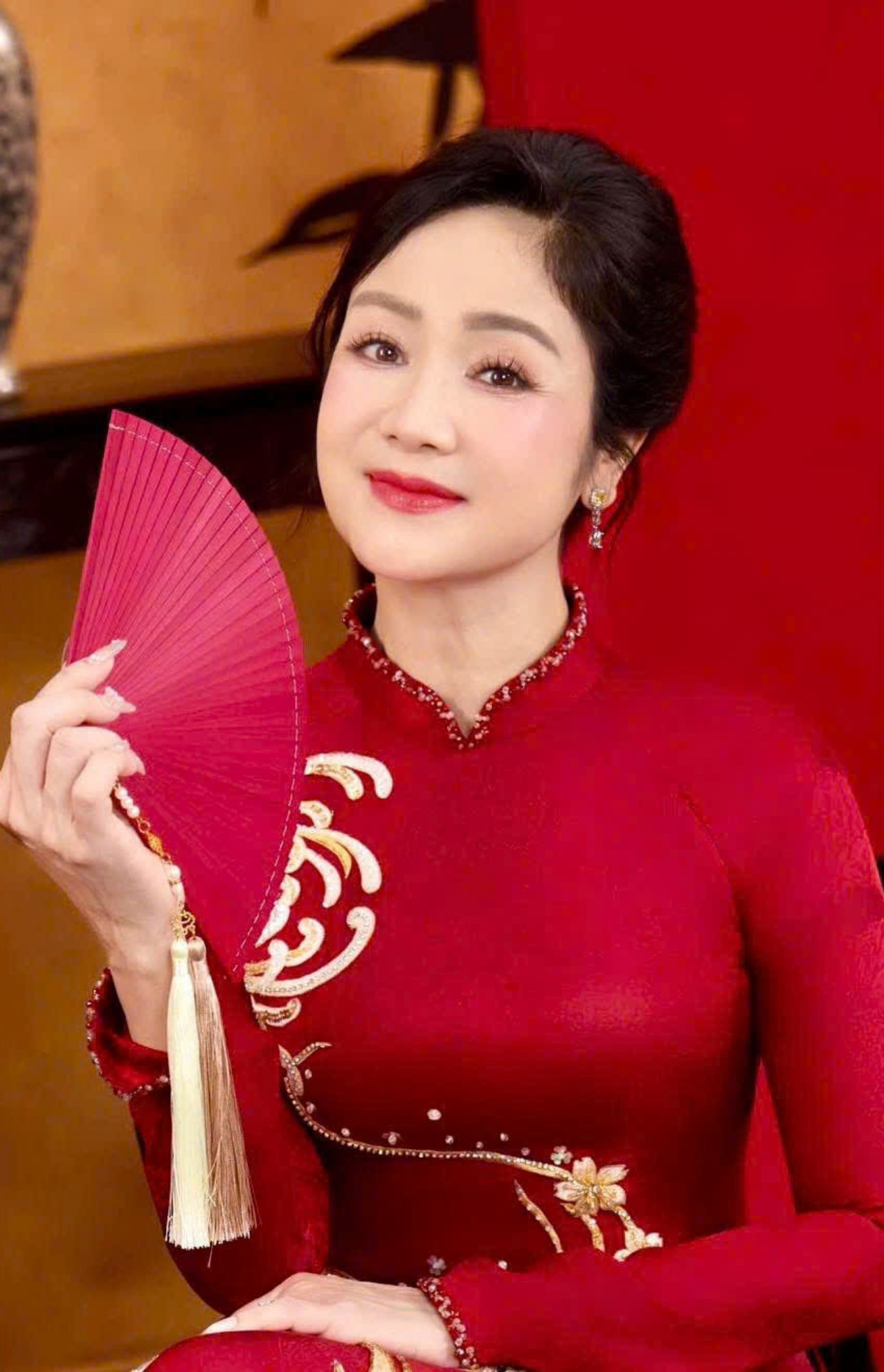 NSƯT Ngọc Huyền