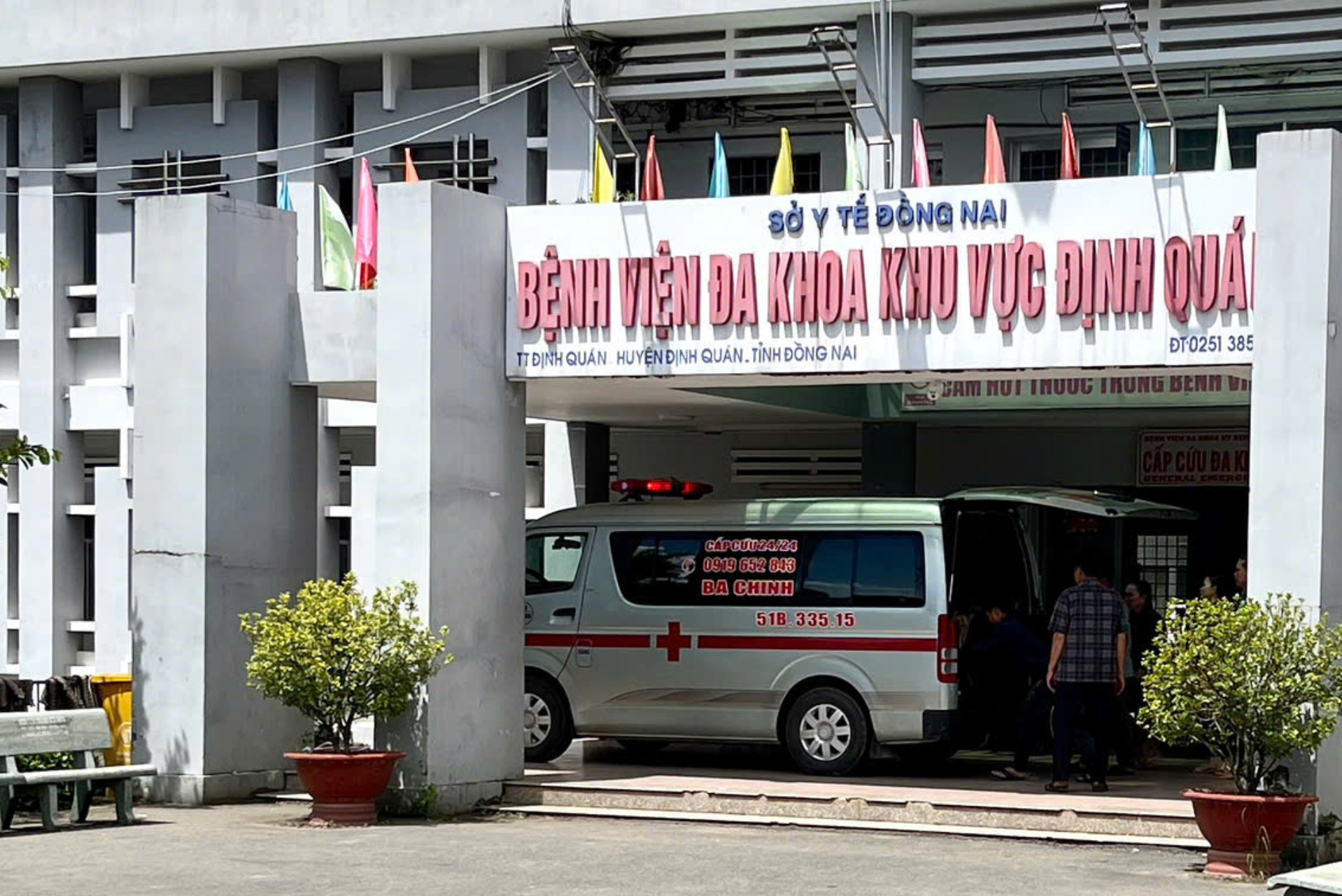 benh vien dinh quan.jpg