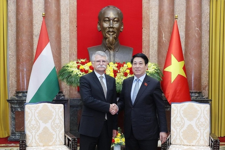 chu tich nuoc luong cuong tiep chu tich quoc hoi hungary 1.jpg