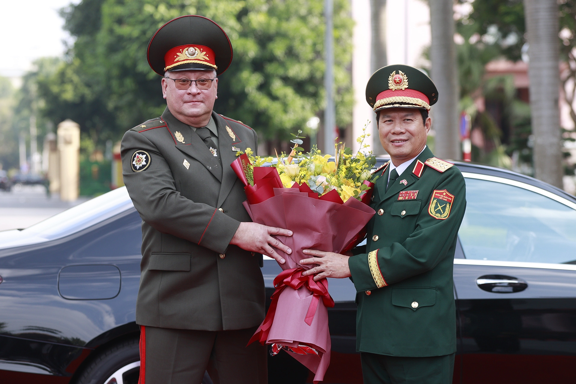 Đại tướng Nguyễn Tân Cương chủ trì lễ đón Tổng Tham mưu trưởng các LLVT Belarus