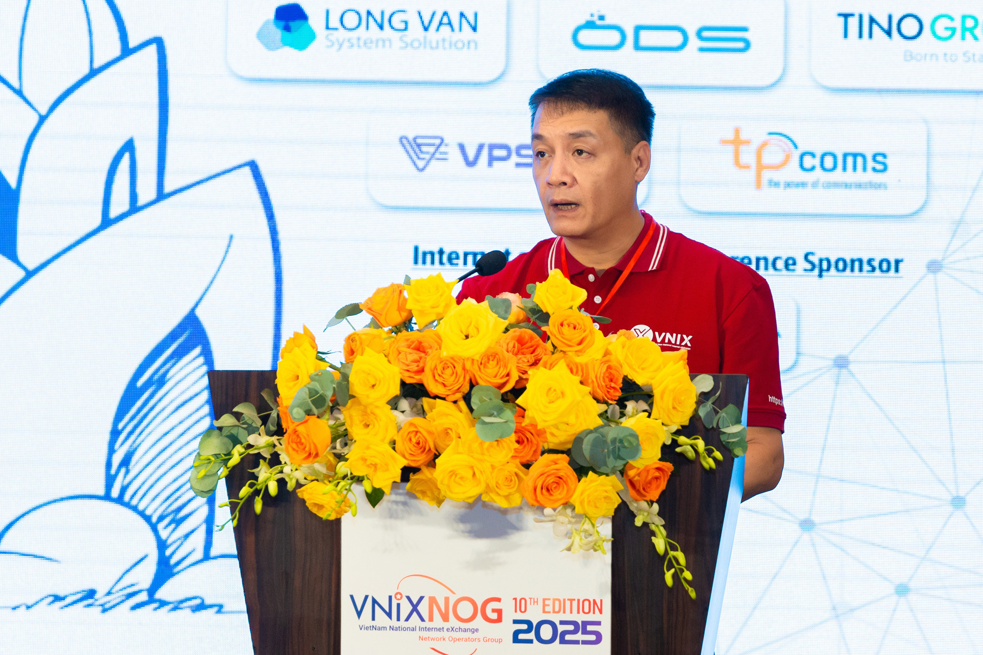 dien dan chuyen sau ve Internet 1.jpg