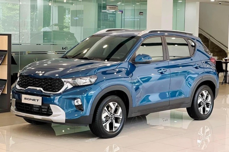 KIA Sonet 1.5 Deluxe.jpg
