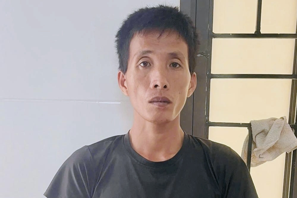 Lời khai của cha dượng dùng búa bạo hành bé gái lớp 5