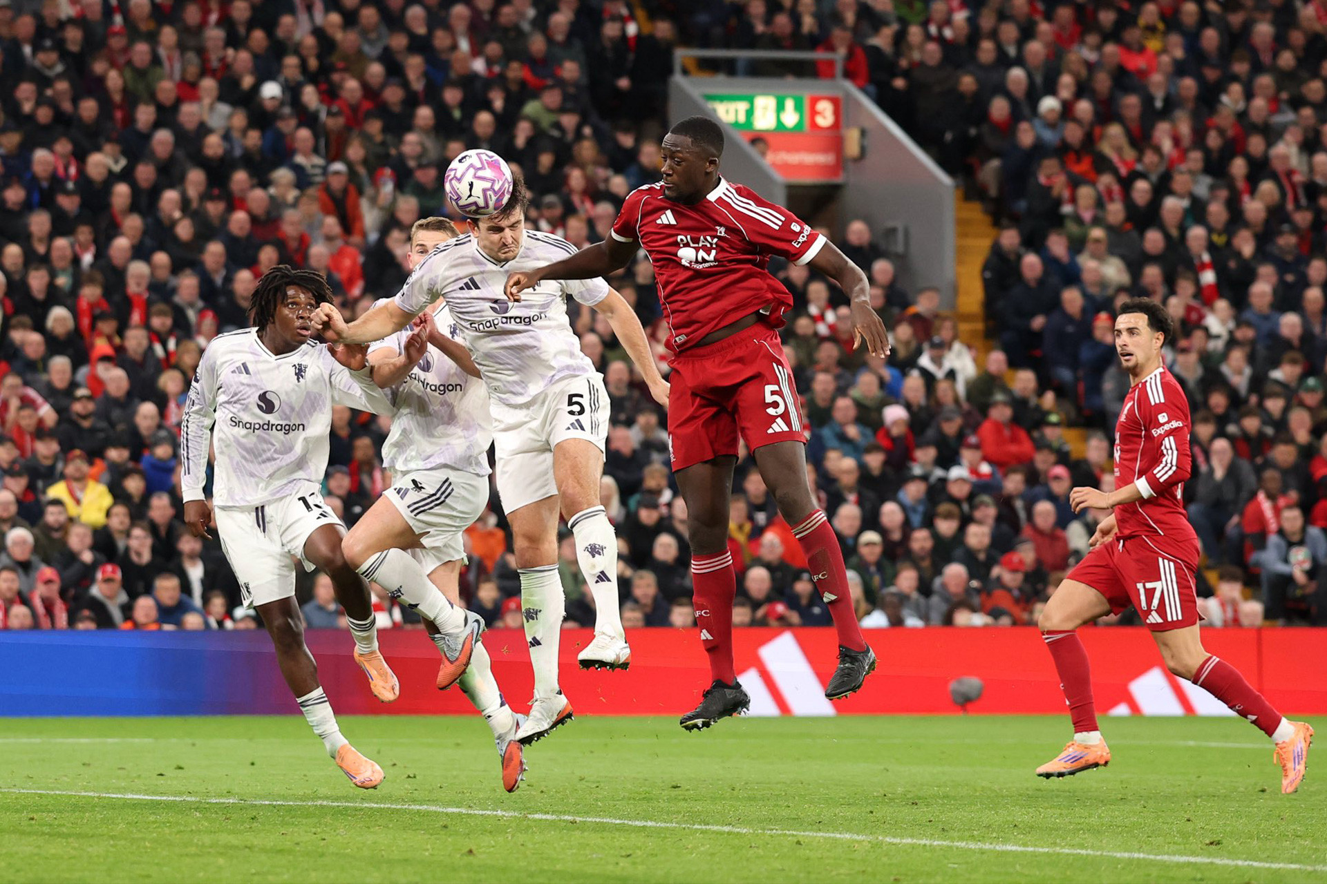MUFC - Maguire MU Liverpool Anfield.jpg