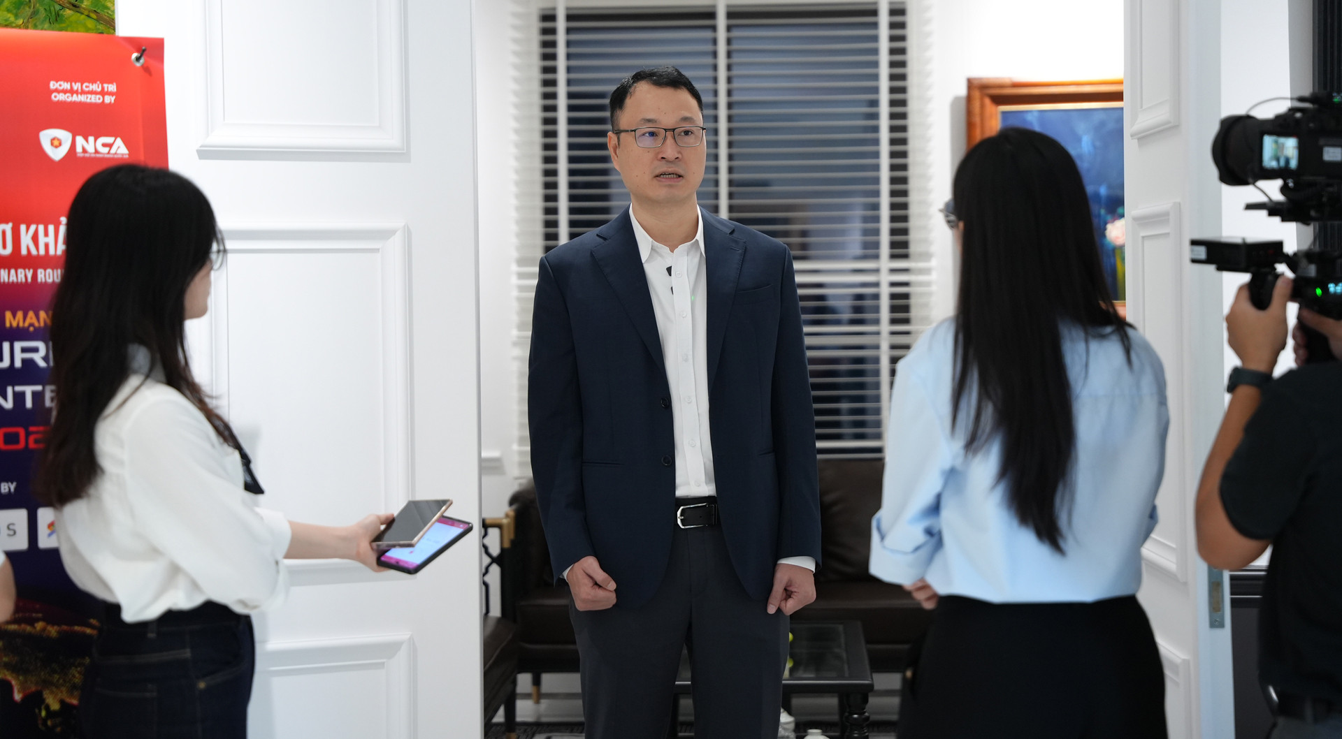 nhan luc an ninh mang.JPG