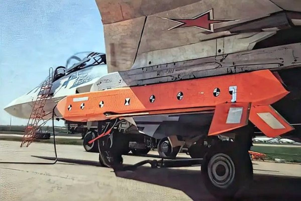 Tên lửa S71 new Su57.jpg