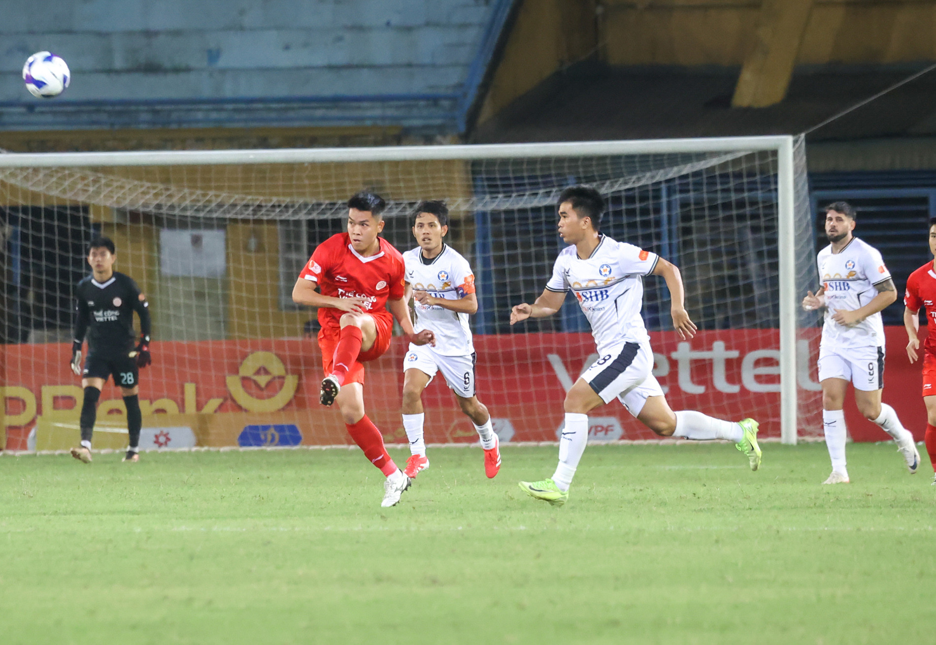 the cong viettel da nang 6.jpg