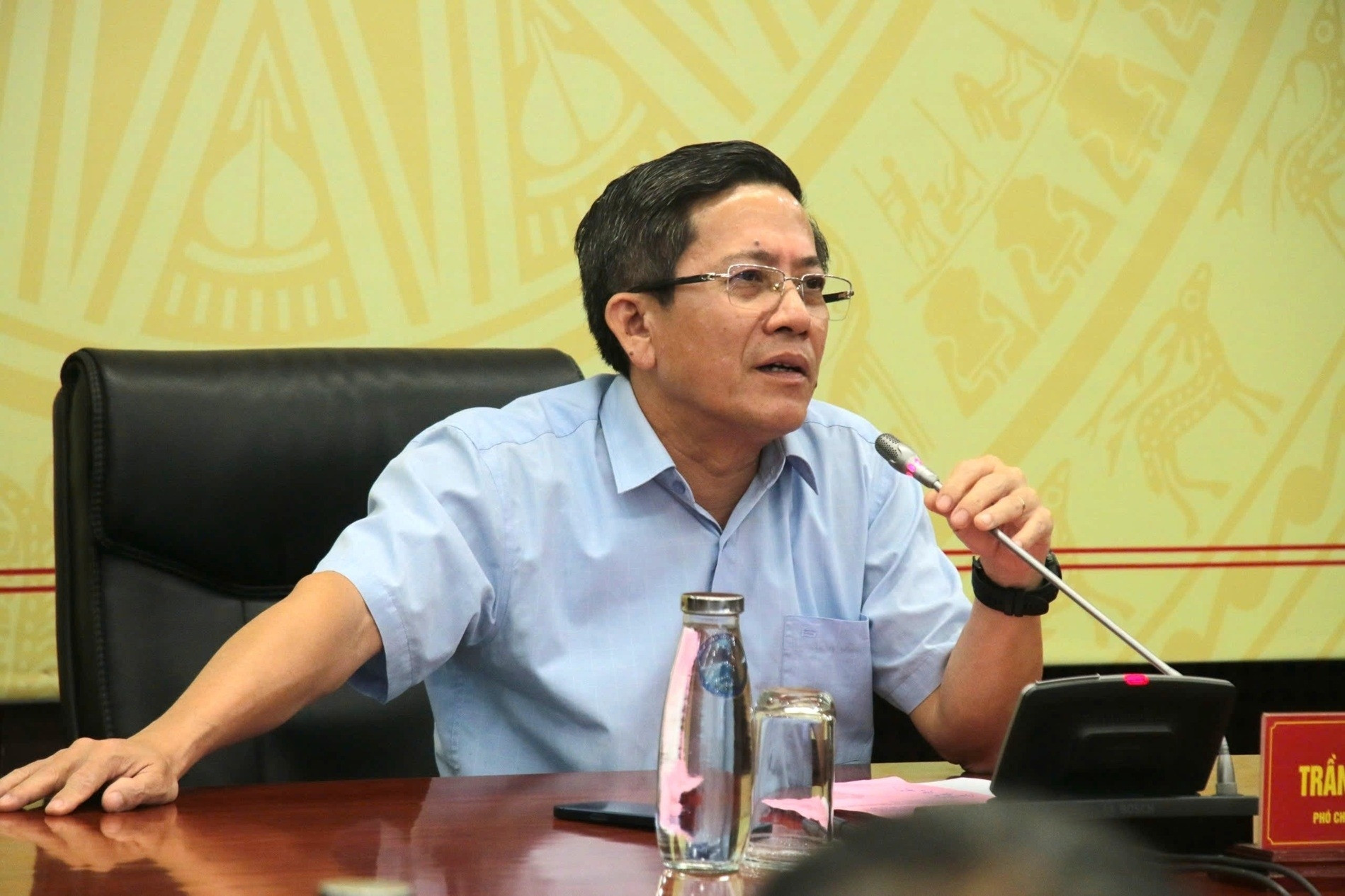 Ứng phó bão số 12: Phó Chủ tịch Đà Nẵng yêu cầu không cấp phát mì tôm tràn lan