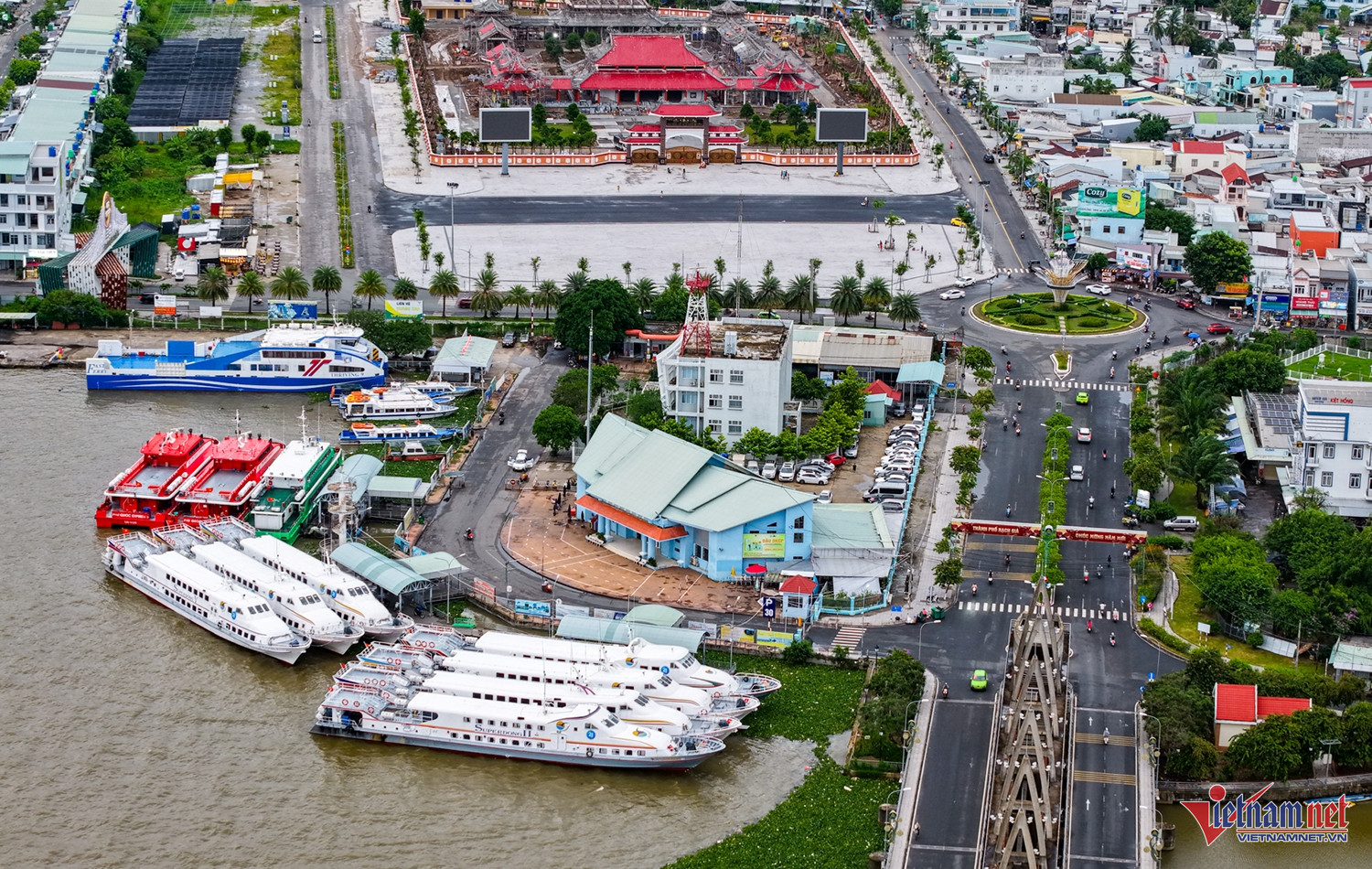 W-bến tàu Rạch Giá.jpg