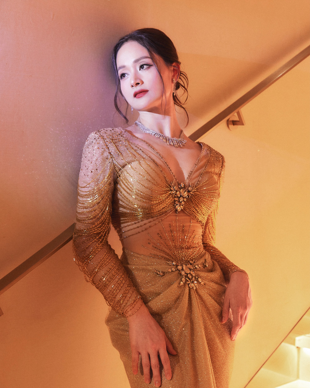 Lan Phương bên con