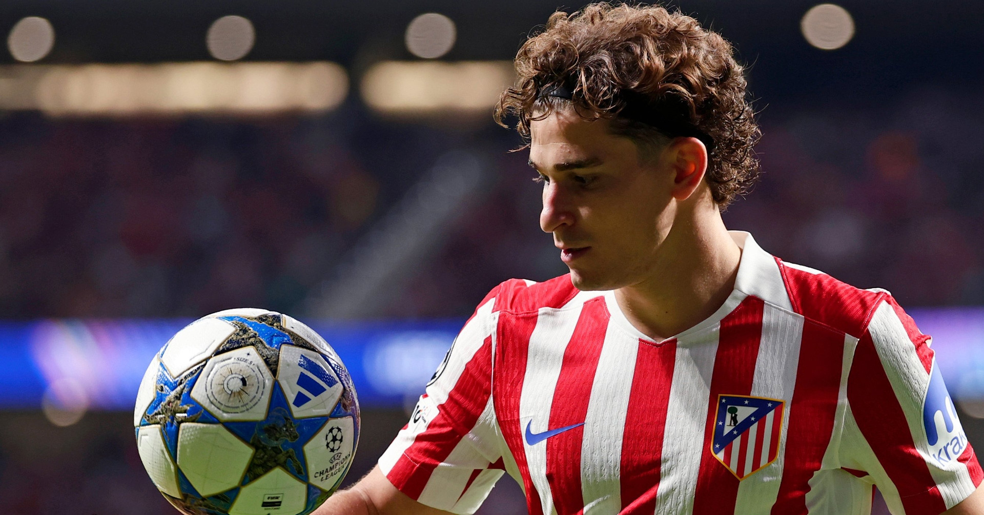 Atletico tức giận Arsenal vì sự cố tập làm quen sân Emirates