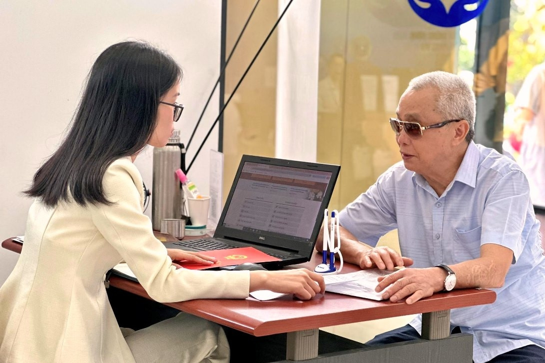 Bỏ công chứng khi mua bán nhà đất, xe: Cải cách quan trọng, người dân lưu ý gì?