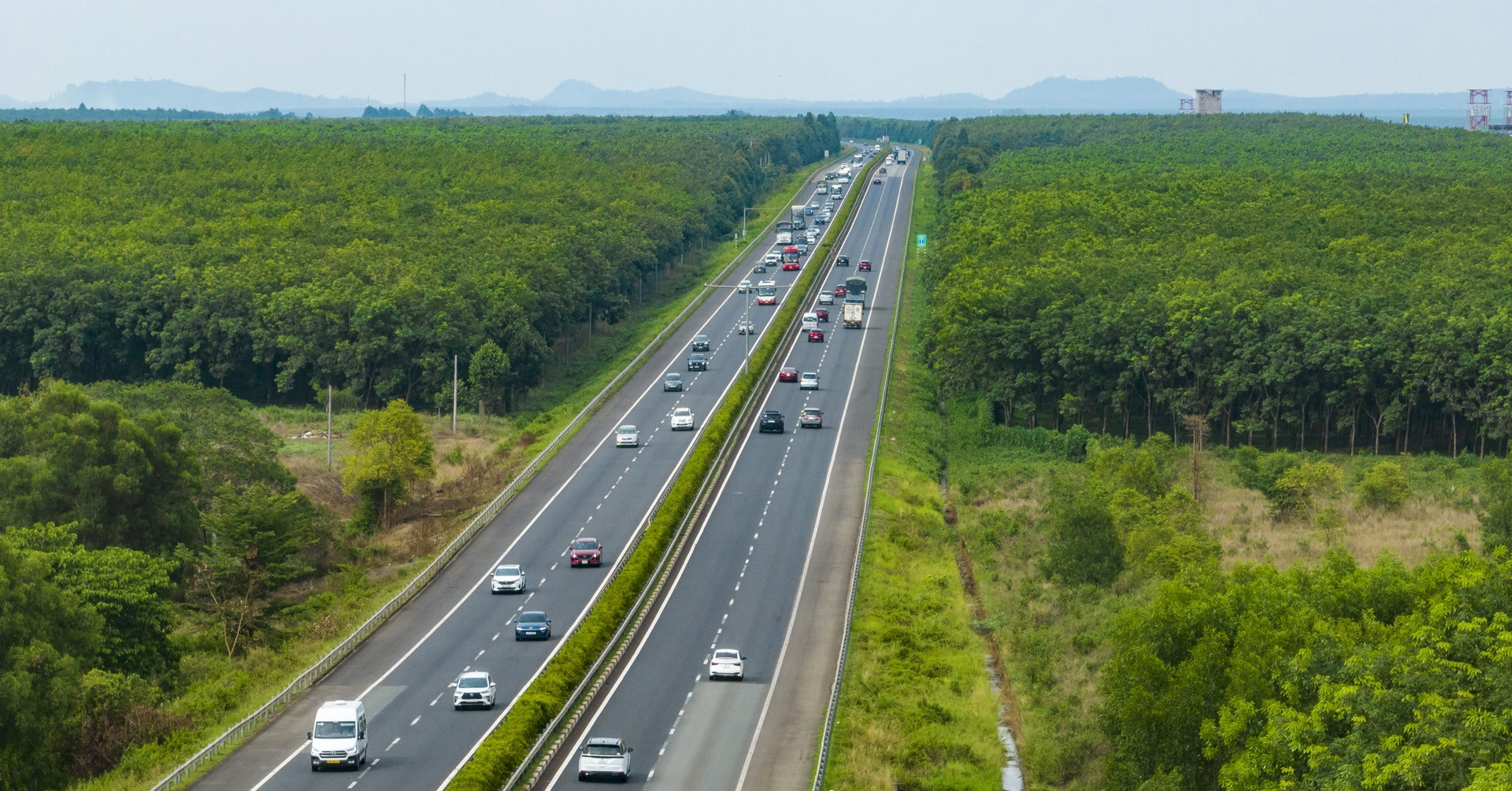 Đại biểu Quốc hội kiến nghị tăng tốc độ tối đa trên một số tuyến cao tốc