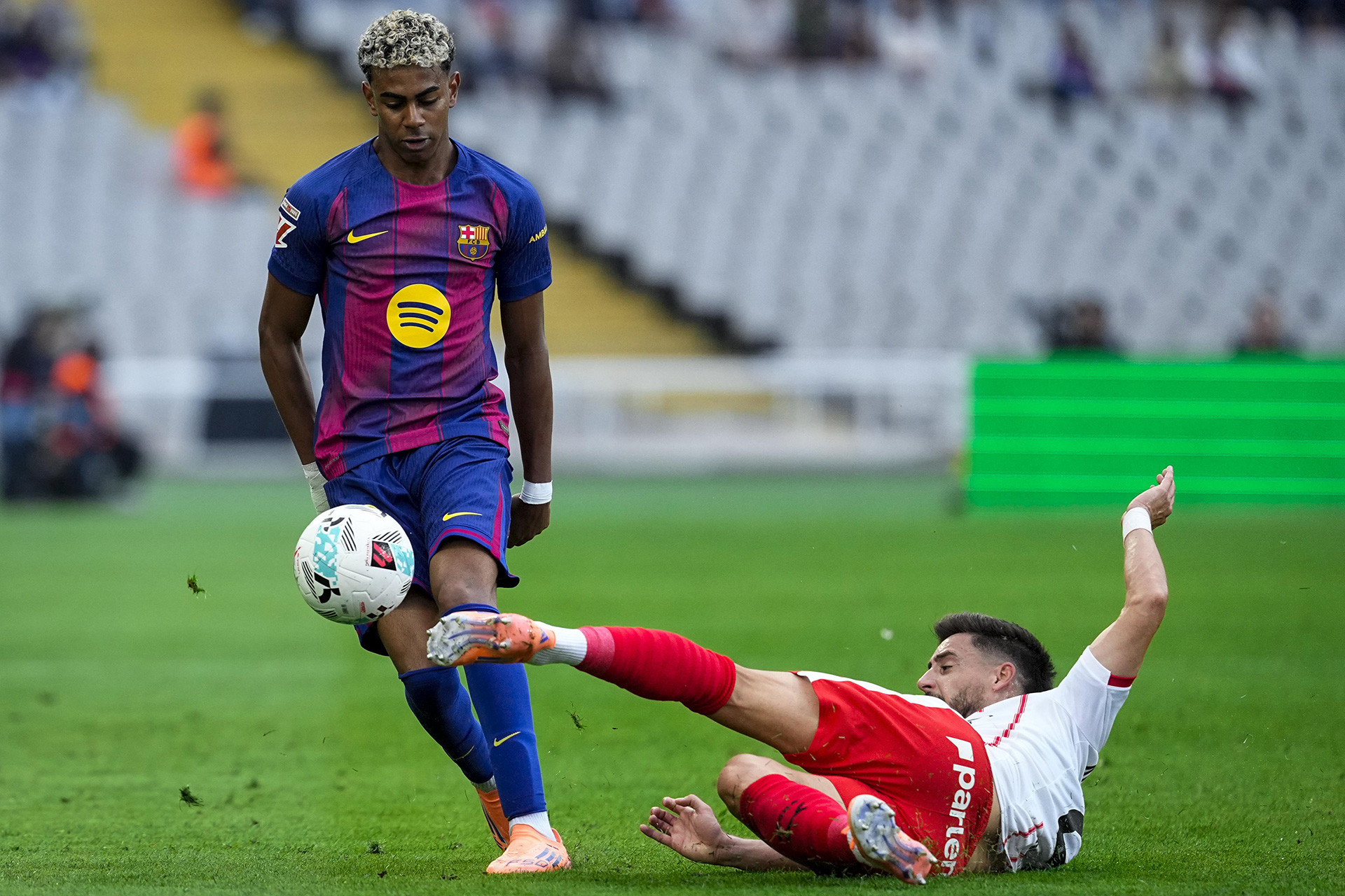 MD - Yamal Barca Girona.jpg