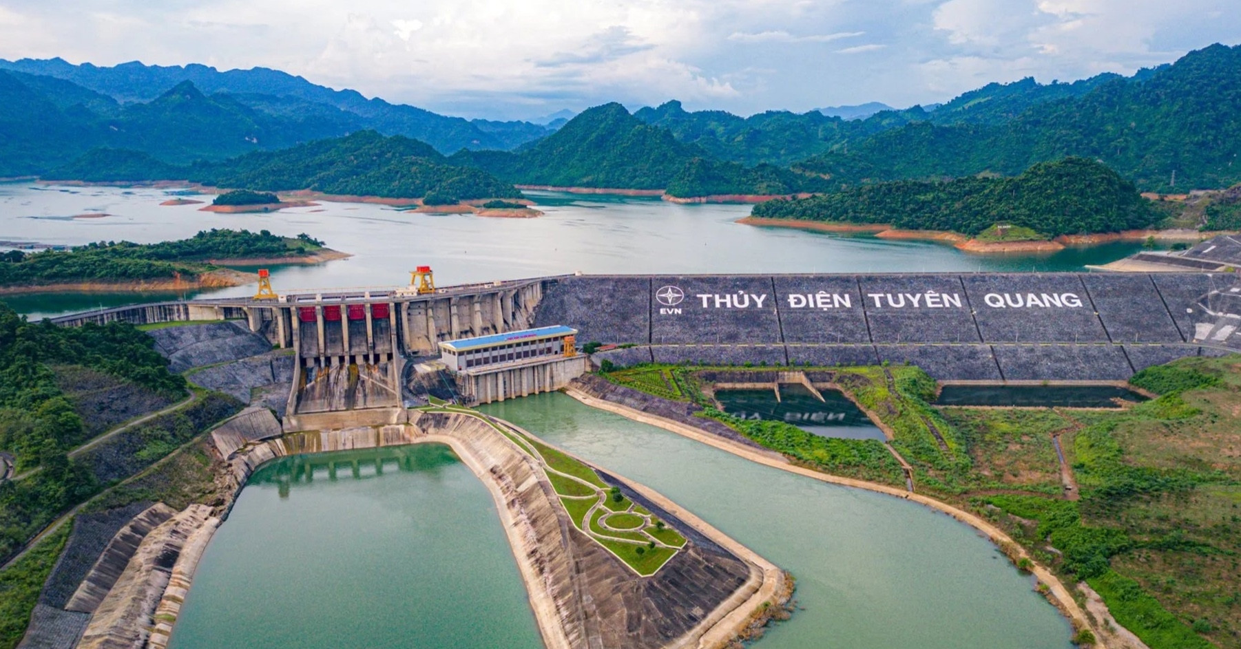 Mở 1 cửa xả đáy hồ thủy điện Tuyên Quang từ 18h hôm nay, cảnh báo an toàn hạ du