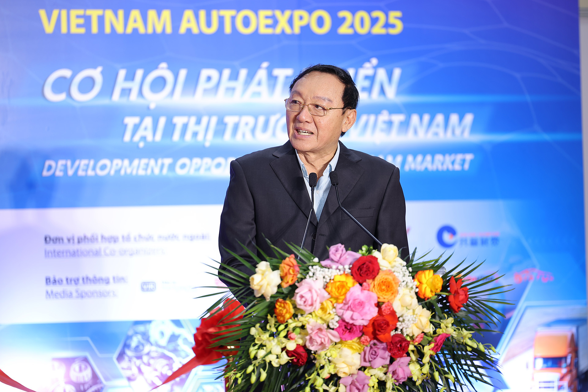 Phan Dang Tuan nh 4.JPG