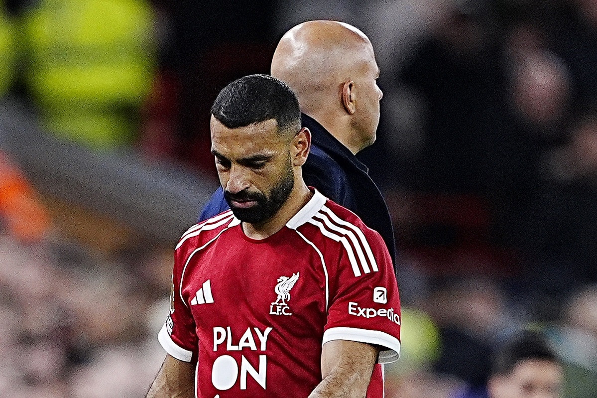 Slot có thể đẩy Salah khỏi Liverpool trước lời đề nghị siêu hấp dẫn