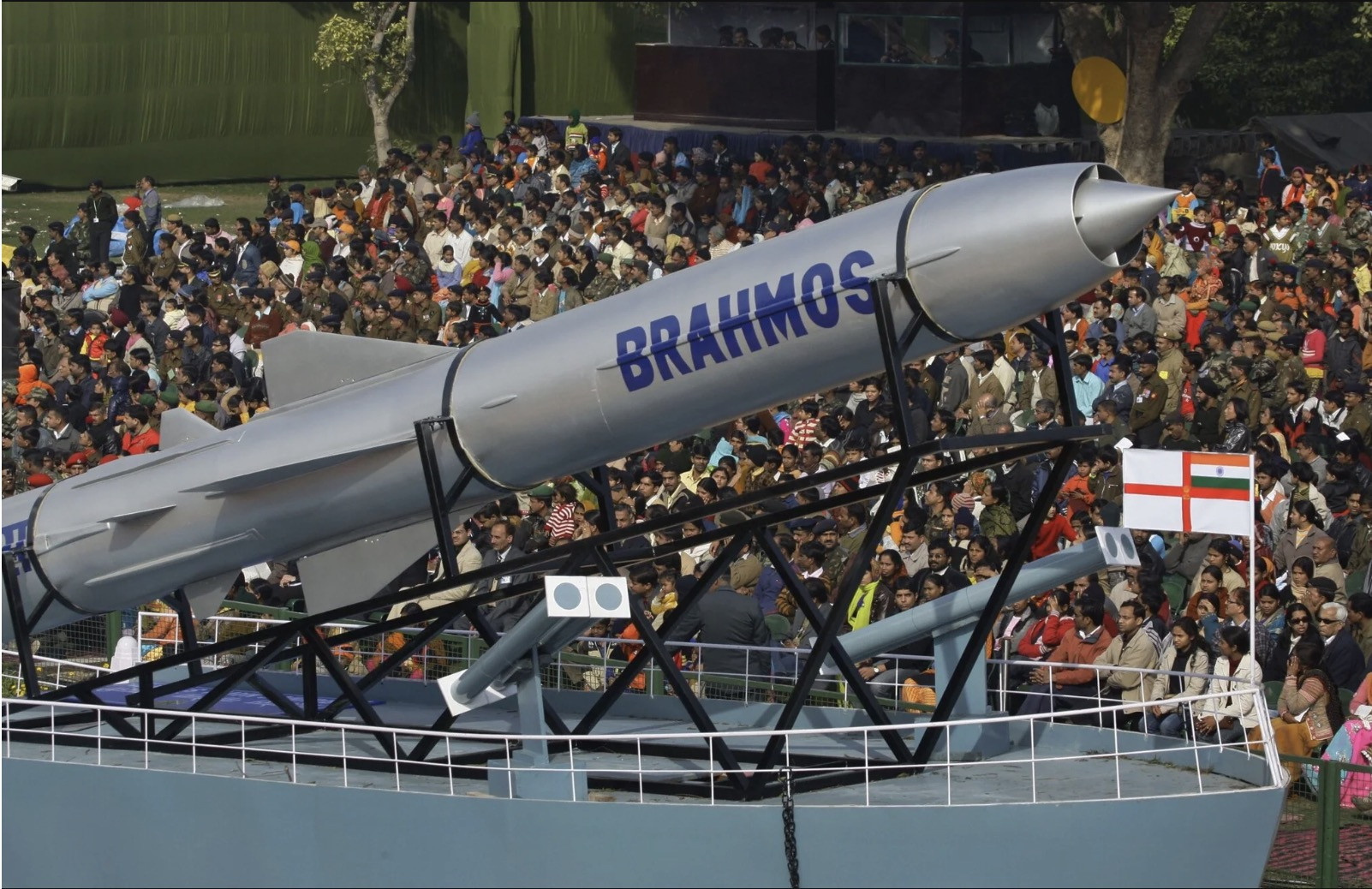 Tên lửa BrahMos. Ảnh: PTI