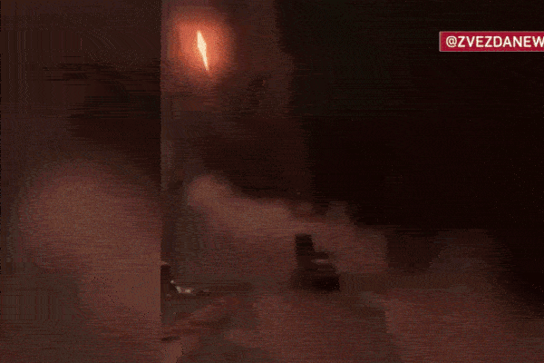 Video pháo phản lực 'cuồng phong' Nga thổi bay cứ điểm của Ukraine ở Donetsk