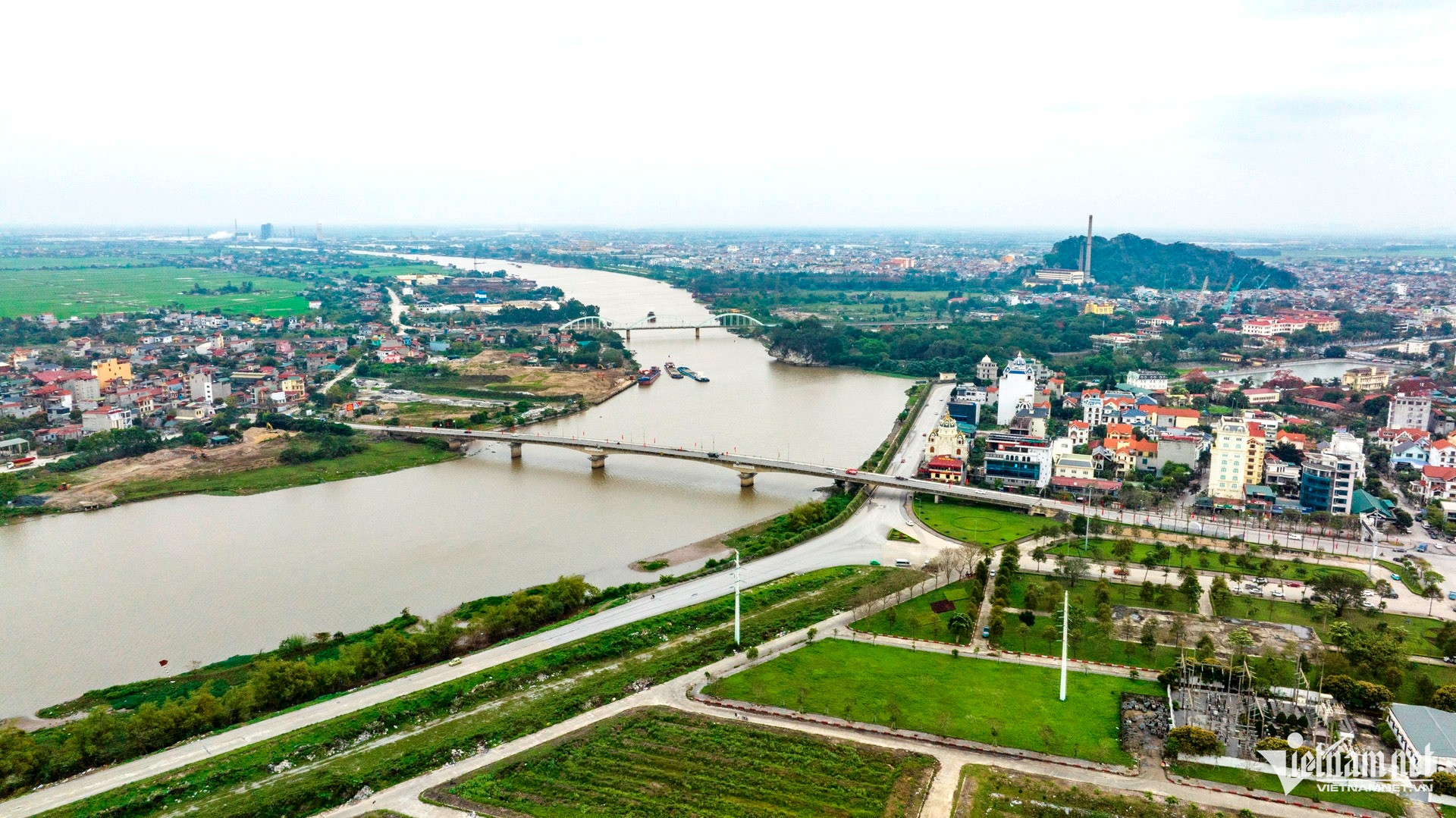 W-dau gia dat Ninh binh.jpg