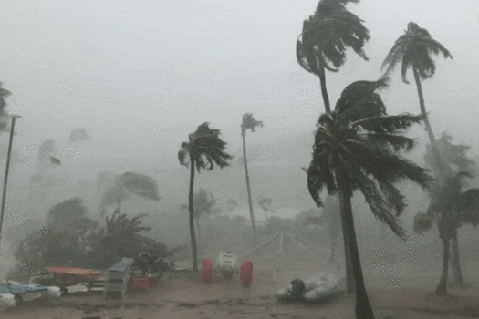 Bản tin sáng 22/10: Bão số 12 cách Đà Nẵng 280km, miền Trung mưa lớn dữ dội