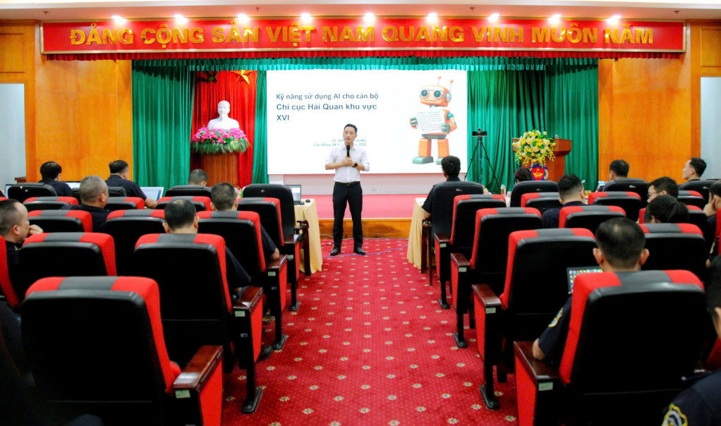 144205_tap_huan_ai_12354024.jpg