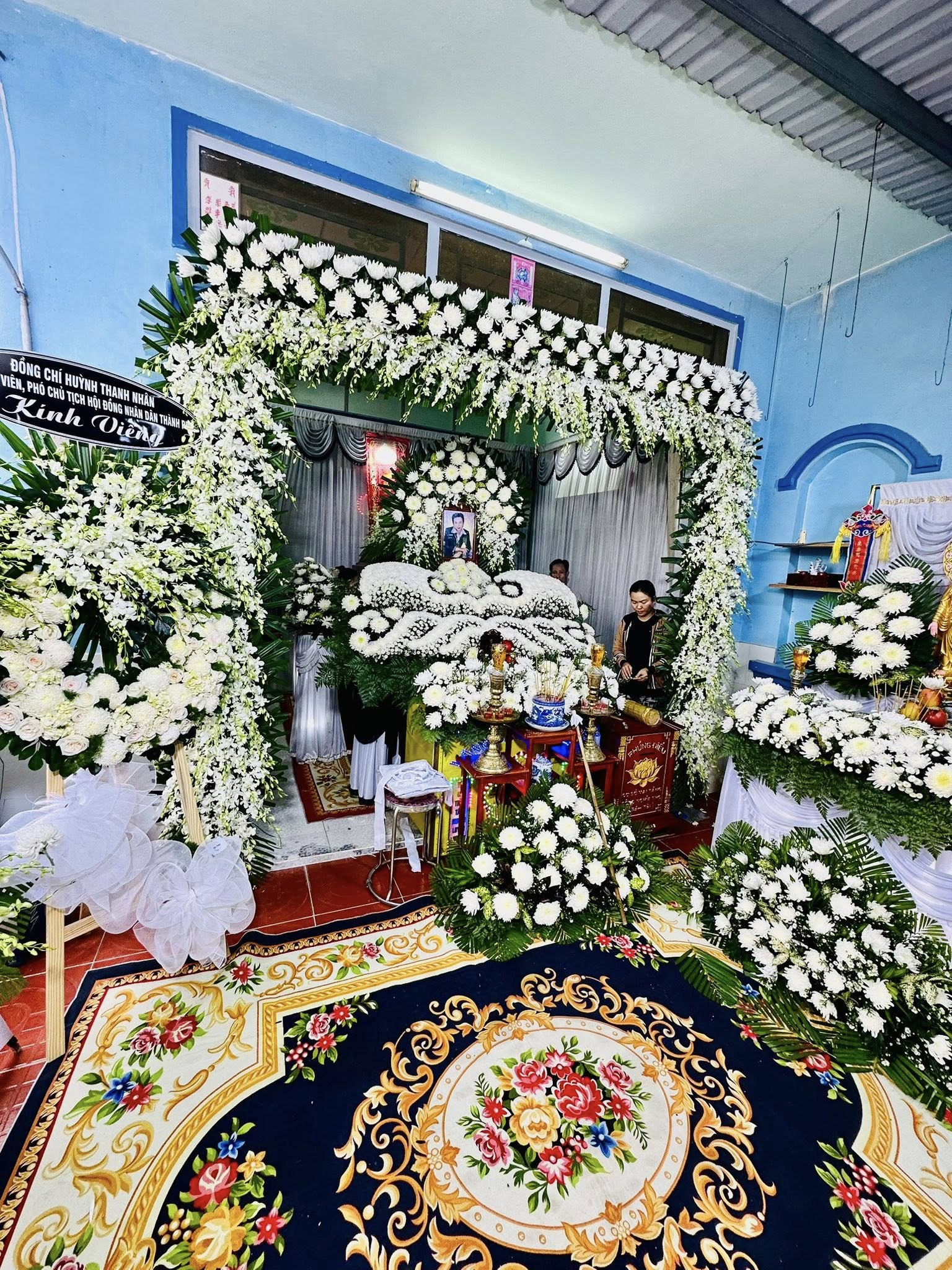 NSƯT Minh Hoàng đời thường và trên sàn diễn