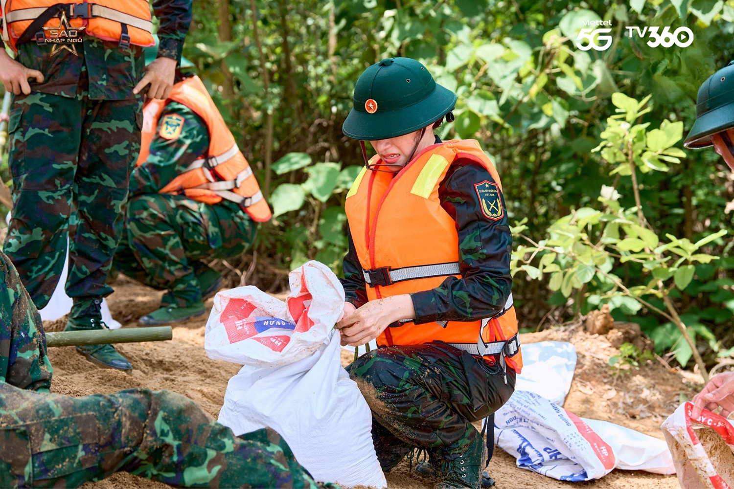 A3 Sao Nhập Ngũ.jpg