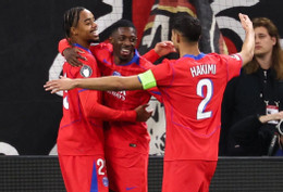Dembele tái xuất ấn tượng, PSG trút mưa bàn thắng vào lưới Leverkusen