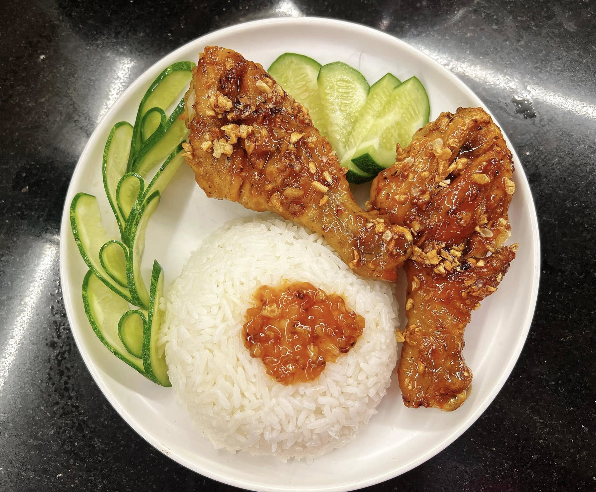 gà chiên mắm   vũ hiên.jpg