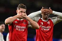 Gyokeres lập cú đúp, Arsenal nhấn chìm Atletico