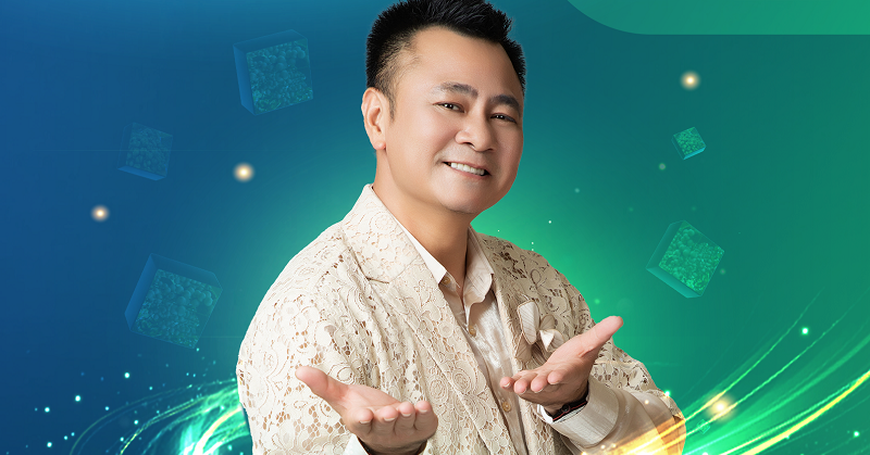 NSND Tự Long livestream bán gạo ST25 tại Tuần lễ Nông sản Việt