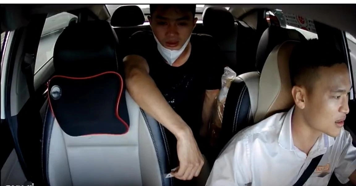 Sự thật "người đàn ông nghèo được tài xế taxi giúp đỡ", bé hoàn toàn khỏe mạnh