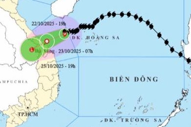 Tin mới nhất về bão số 12 Fengshen: Suy yếu nhanh, miền Trung vẫn mưa lớn