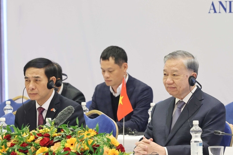 Tổng Bí thư gặp gỡ một số doanh nghiệp Phần Lan tiêu biểu