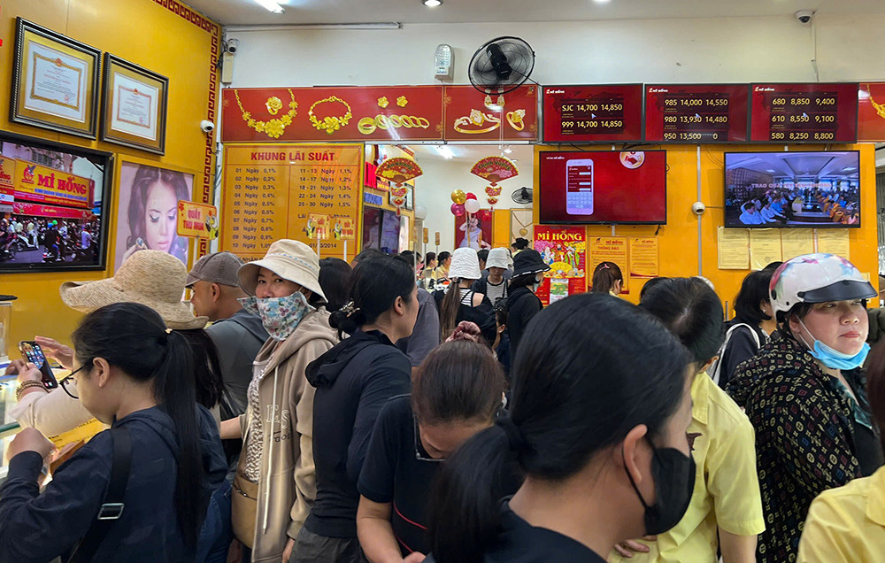 vang mi hong.jpg