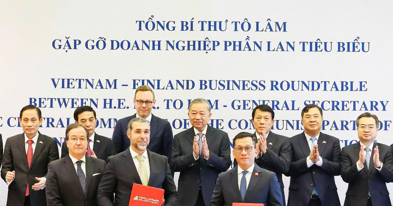 Vietjet ký thỏa thuận phát triển nguồn lực hàng không quốc tế với Phần Lan