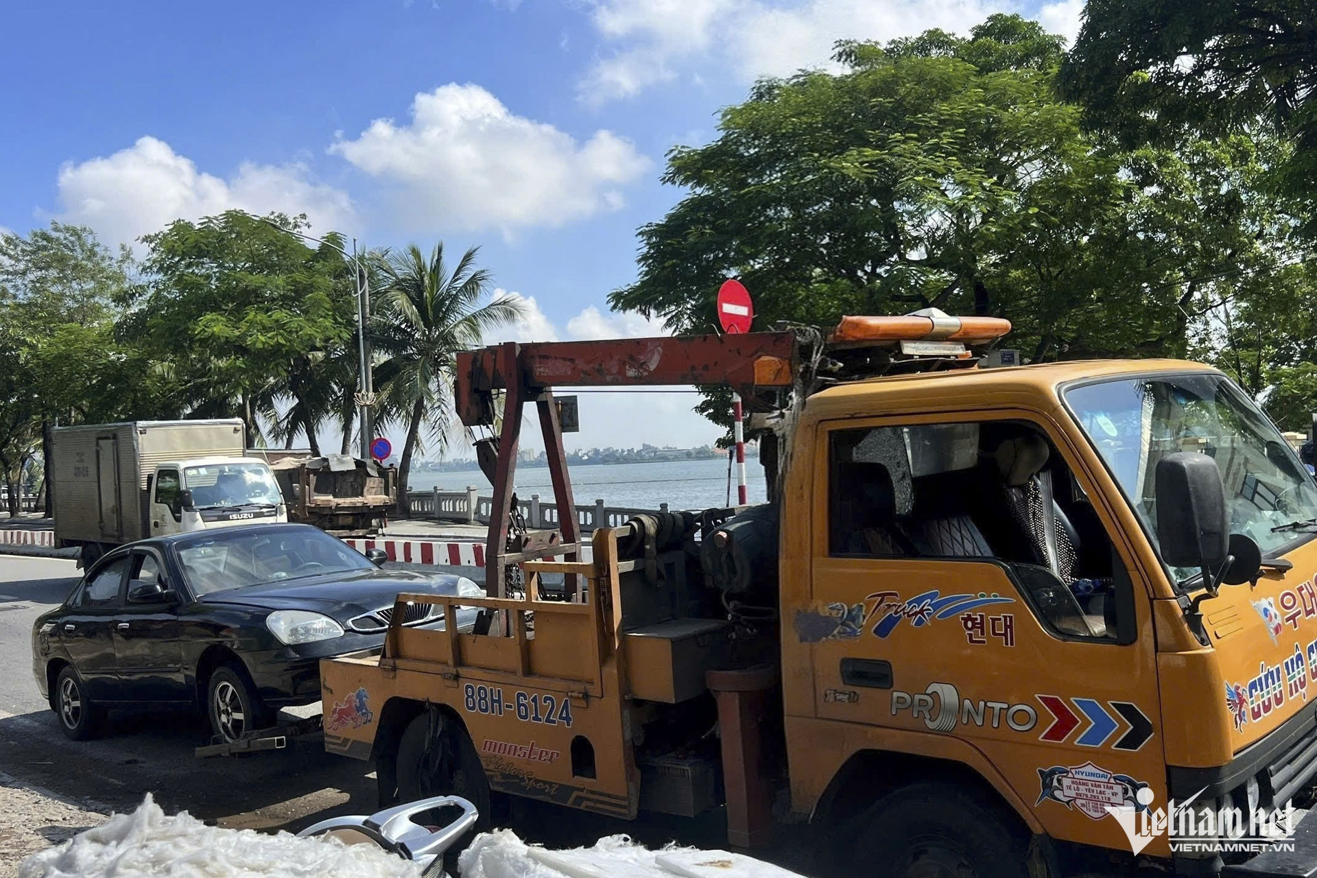 W-cuu ho giao thong.jpg