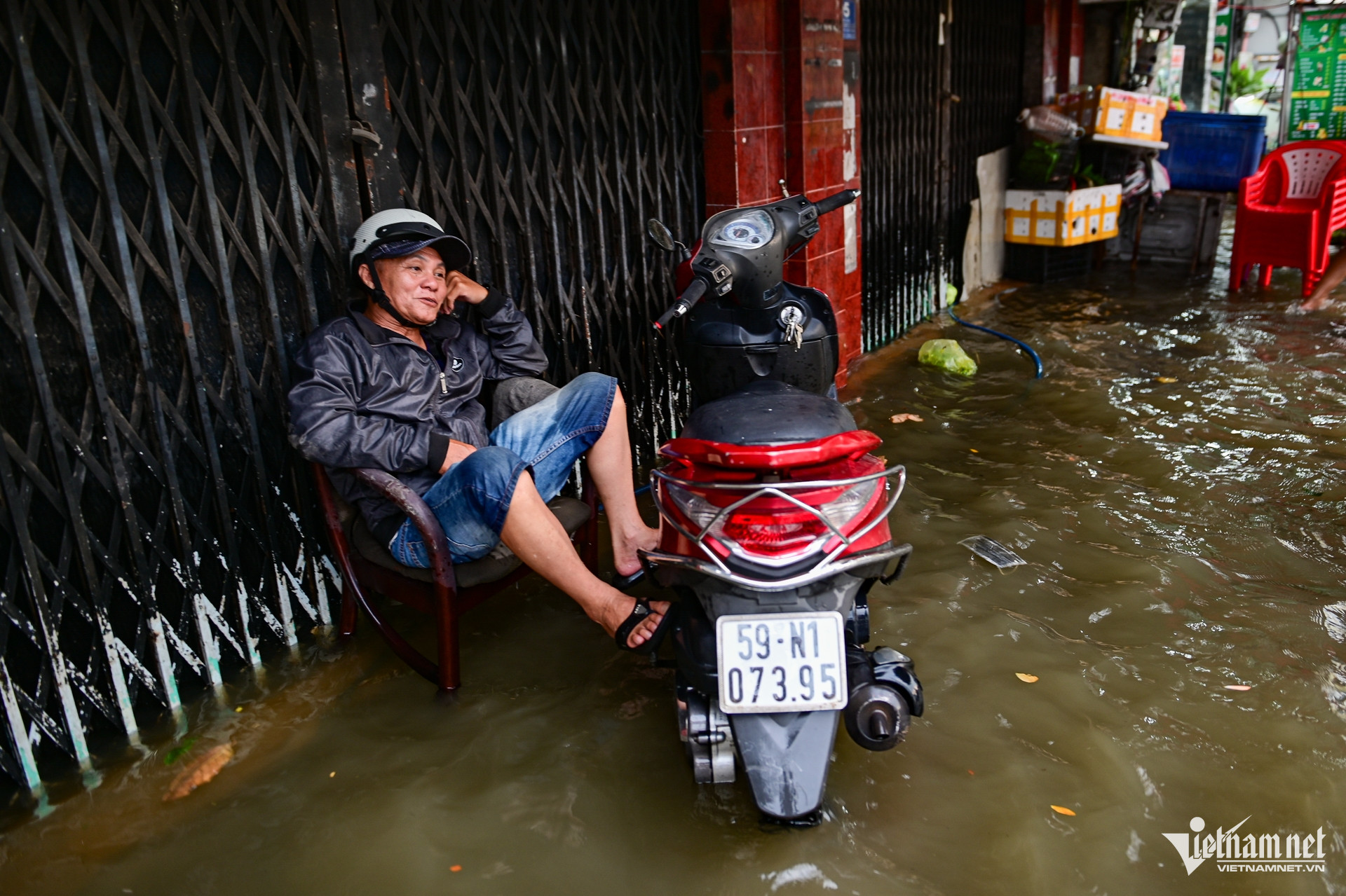 W-triều cường TPHCM nguyễn huế 11.jpg