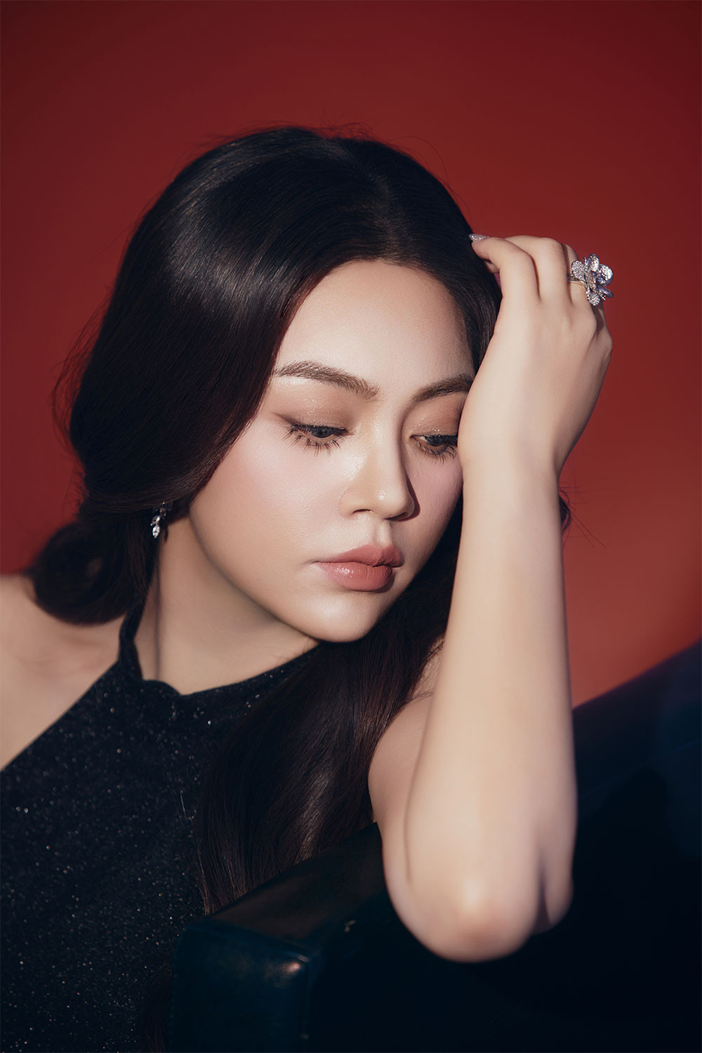 Khánh Thy dịu dàng