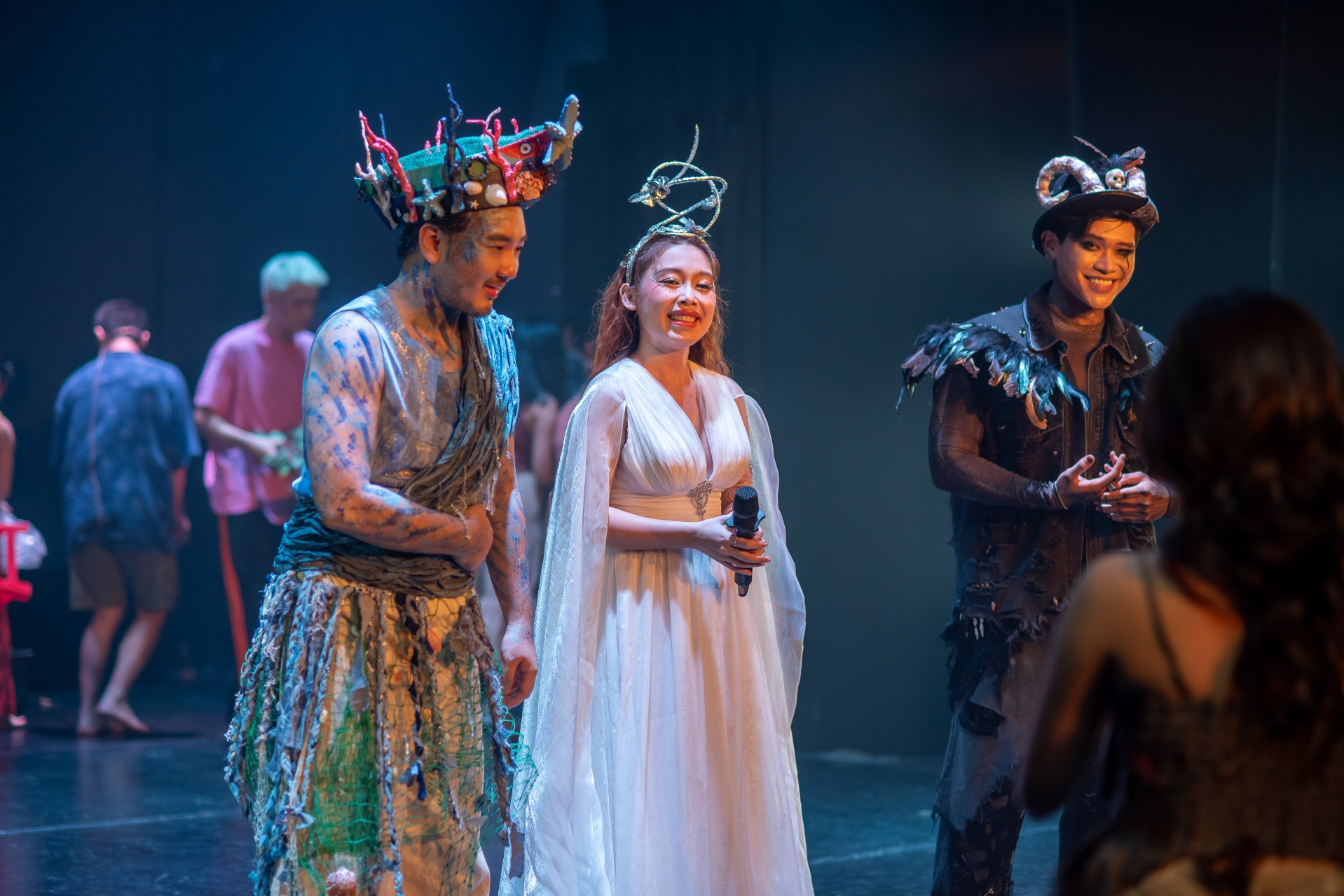 Đại diện ê-kíp chia sẻ tâm huyết về vở diễn