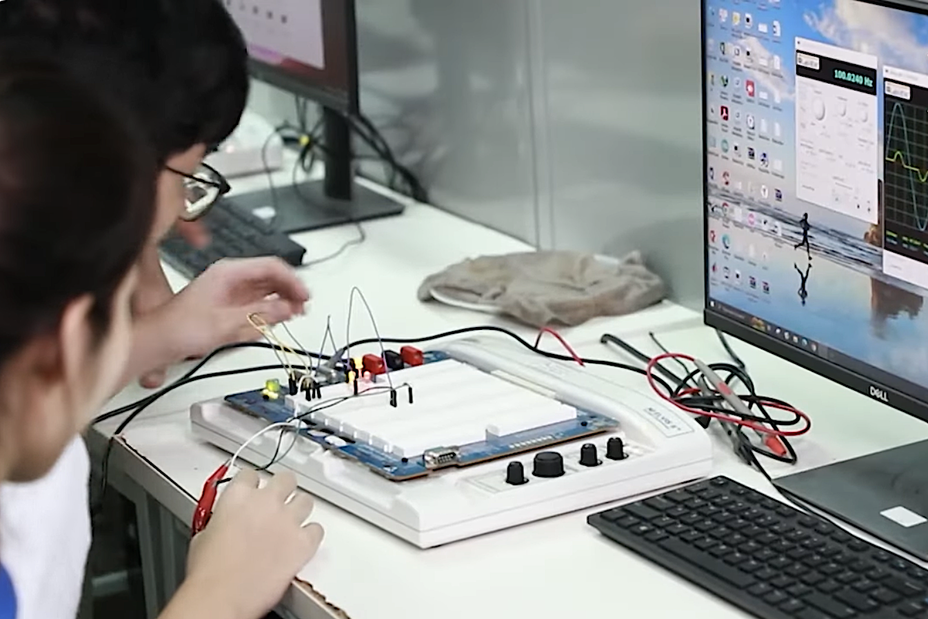 Cơ quan đại diện Việt Nam tại Osaka thúc đẩy cam kết hợp tác trong lĩnh vực công nghệ bán dẫn