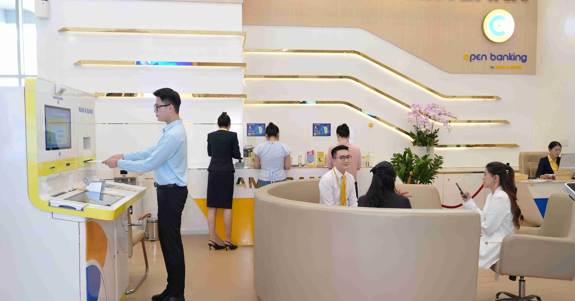 Lãi suất ngân hàng hôm nay 23/10/2025: Hút tiền gửi, nhà băng trả tới 6,7%/năm